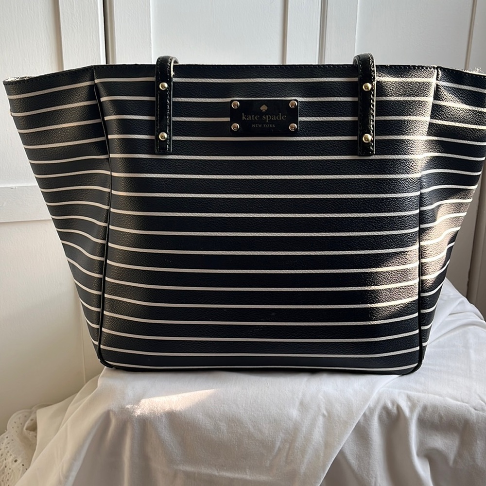 Navy and white striped kate spade purse